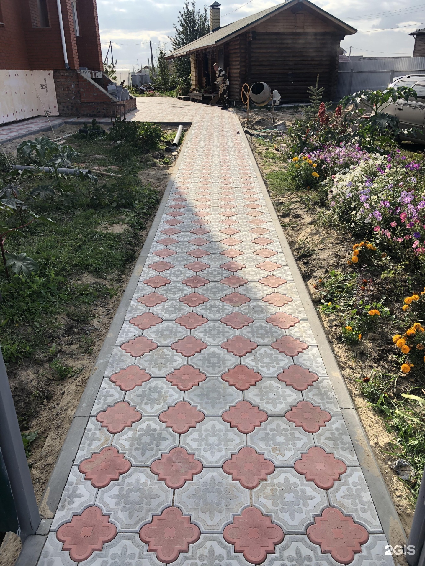 Дорожка из плитки
